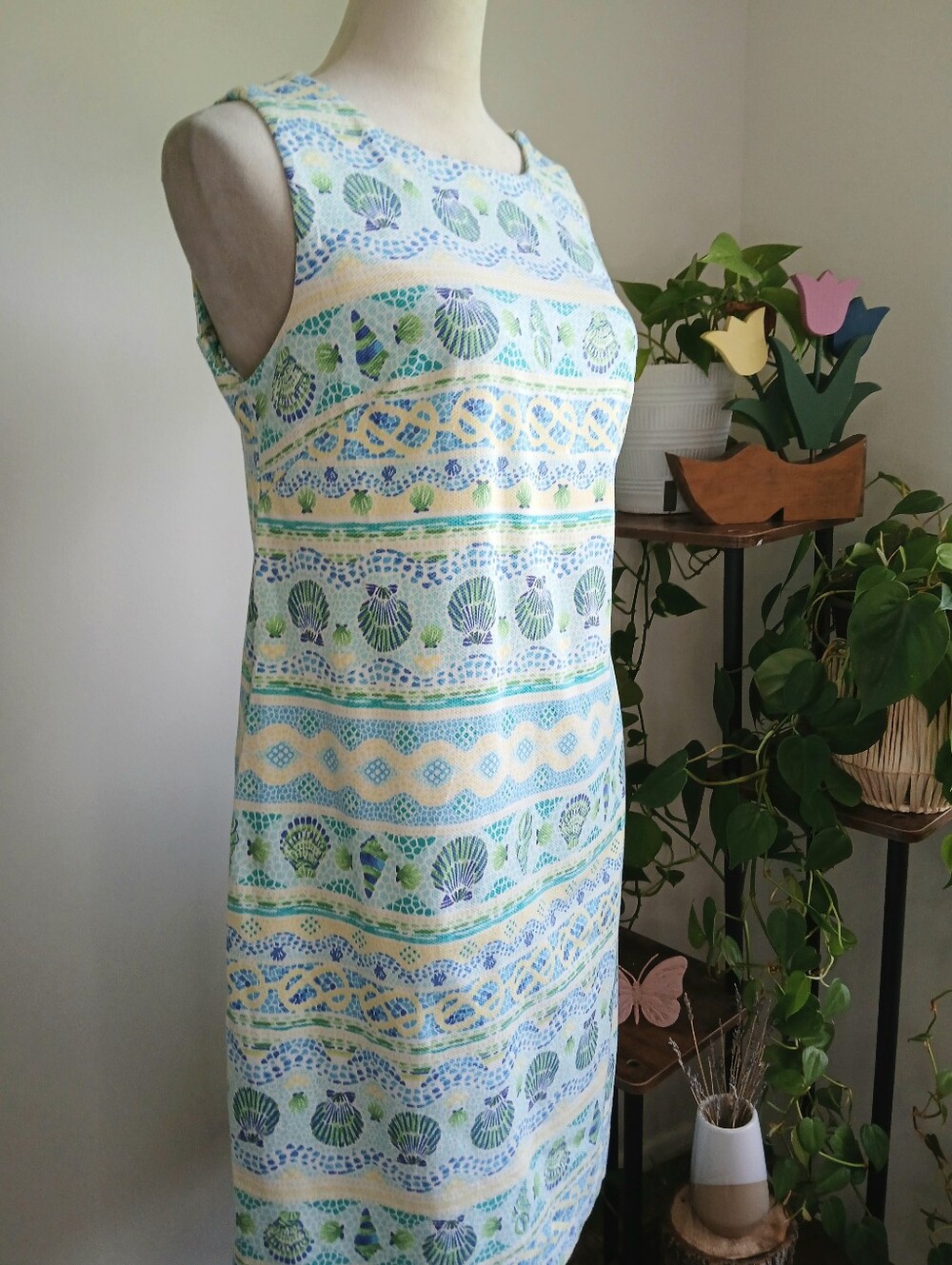 Talbots-Coastal Shift Dress- Seashells- Size 8
